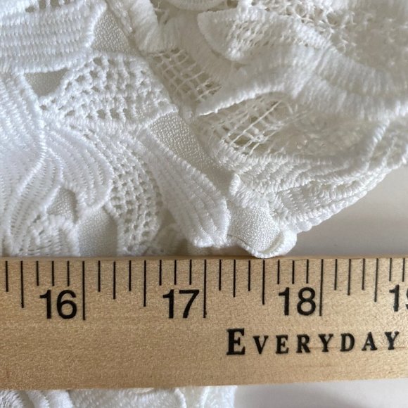 NEW ADELYN RAE Shift Lace Floral Midi White Adrian Dress Size Sm $128 Back Zip - Picture 7 of 9